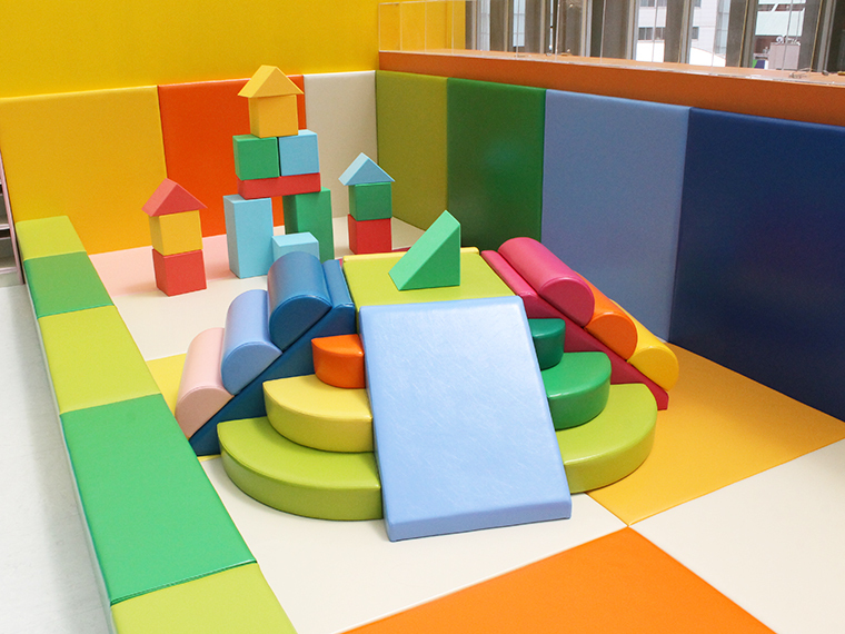 6～18ヶ月のおともだち専用スペース