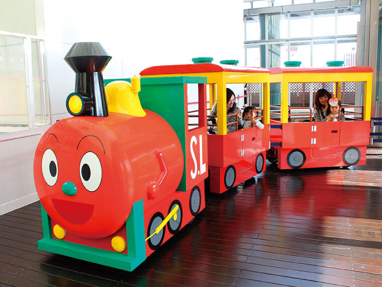 走る！乗れる！ロードトレイン「SLマン」と「ポッポちゃん