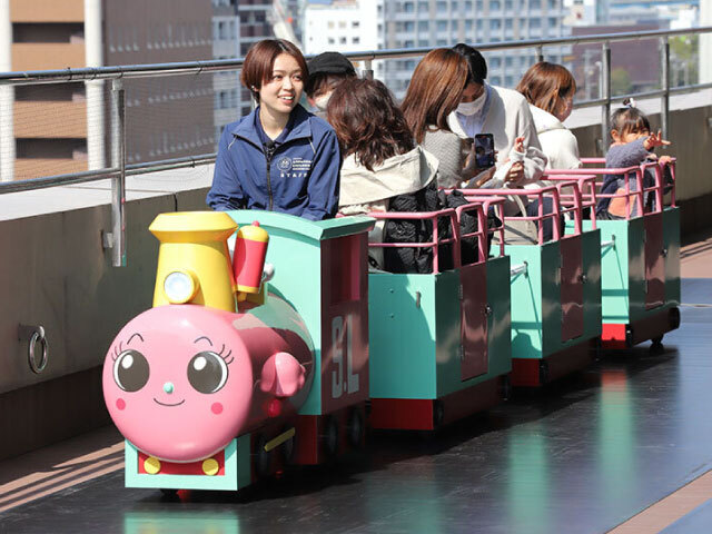 アンパンマン　ミュージアム 乗り物　SLまん ぽっぽちゃん　ドキンちゃん アンパンマン ミュージアム 乗り物 SLまん ぽっぽちゃん ドキン